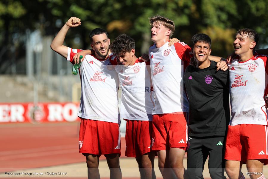 Willy-Sachs-Stadion, Schweinfurt, 16.09.2023, sport, action, BFV, Fussball, Saison 2023/2024, 10. Spieltag, Regionalliga Bayern, FCB, FCS, FC Bayern München II, 1. FC Schweinfurt 1905 - Bild-ID: 2379869