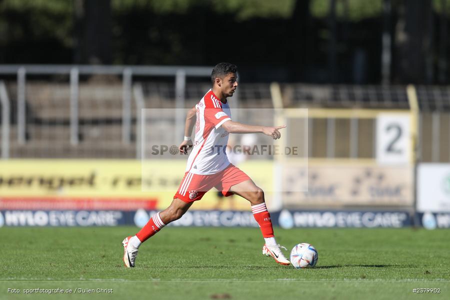 Davide Dell Erba, Willy-Sachs-Stadion, Schweinfurt, 16.09.2023, sport, action, BFV, Fussball, Saison 2023/2024, 10. Spieltag, Regionalliga Bayern, FCB, FCS, FC Bayern München II, 1. FC Schweinfurt 1905 - Bild-ID: 2379902