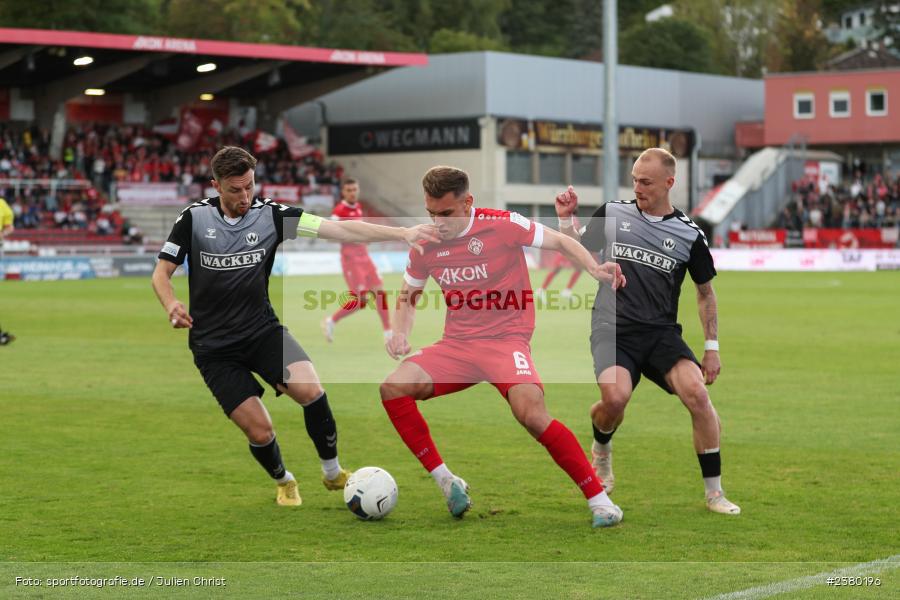 Marius Wegmann, sport, action, Würzburg, Saison 2023/2024, SVW, SV Wacker Burghausen, Regionalliga Bayern, Fussball, FWK, FC Würzburger Kickers, BFV, AKON Arena, 22.09.2023, 11. Spieltag - Bild-ID: 2380196
