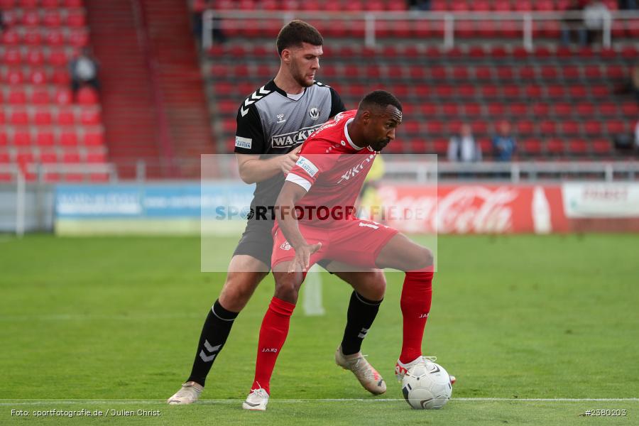 Saliou Sané, sport, action, Würzburg, Saison 2023/2024, SVW, SV Wacker Burghausen, Regionalliga Bayern, Fussball, FWK, FC Würzburger Kickers, BFV, AKON Arena, 22.09.2023, 11. Spieltag - Bild-ID: 2380203