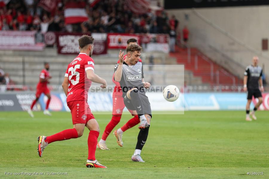 Denis Ade, sport, action, Würzburg, Saison 2023/2024, SVW, SV Wacker Burghausen, Regionalliga Bayern, Fussball, FWK, FC Würzburger Kickers, BFV, AKON Arena, 22.09.2023, 11. Spieltag - Bild-ID: 2380213 Denis Ade, sport, action, Würzburg, Saison 2023/2024, SVW, SV Wacker Burghausen, Regionalliga Bayern, Fussball, FWK, FC Würzburger Kickers, BFV, AKON Arena, 22.09.2023, 11. Spieltag - Bild-ID: 2380213