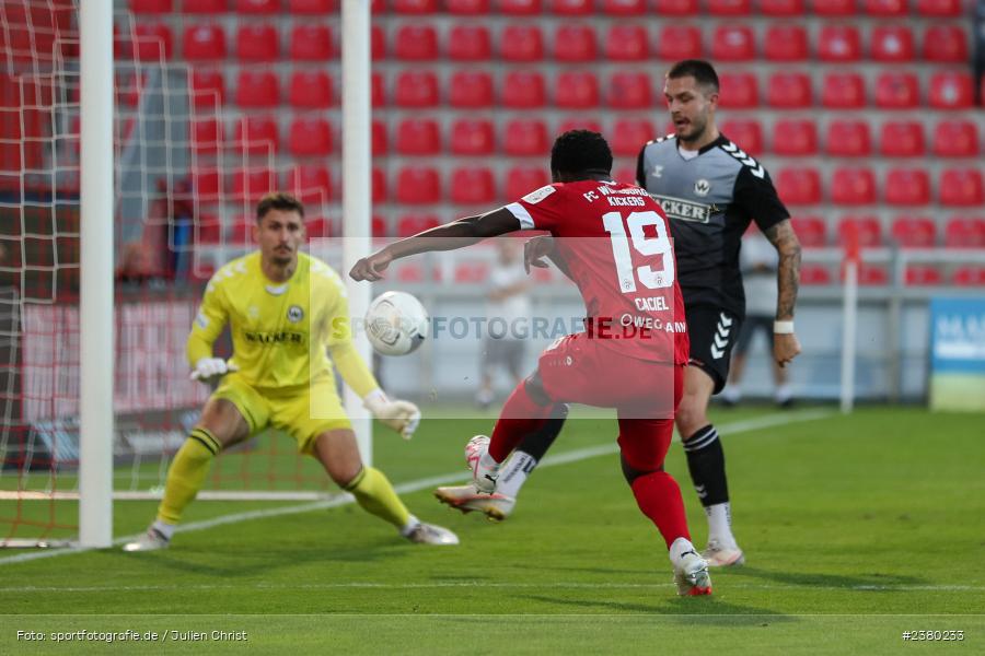 Benjika Caciel, sport, action, Würzburg, Saison 2023/2024, SVW, SV Wacker Burghausen, Regionalliga Bayern, Fussball, FWK, FC Würzburger Kickers, BFV, AKON Arena, 22.09.2023, 11. Spieltag - Bild-ID: 2380233