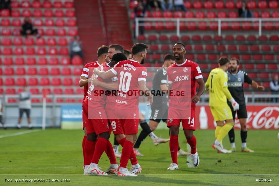 Benjika Caciel, sport, action, Würzburg, Saison 2023/2024, SVW, SV Wacker Burghausen, Regionalliga Bayern, Fussball, FWK, FC Würzburger Kickers, BFV, AKON Arena, 22.09.2023, 11. Spieltag - Bild-ID: 2380241