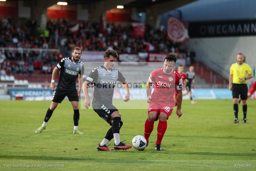 Peter Kurzweg, sport, action, Würzburg, Saison 2023/2024, SVW, SV Wacker Burghausen, Regionalliga Bayern, Fussball, FWK, FC Würzburger Kickers, BFV, AKON Arena, 22.09.2023, 11. Spieltag - Bild-ID: 2380245 Peter Kurzweg, sport, action, Würzburg, Saison 2023/2024, SVW, SV Wacker Burghausen, Regionalliga Bayern, Fussball, FWK, FC Würzburger Kickers, BFV, AKON Arena, 22.09.2023, 11. Spieltag - Bild-ID: 2380245