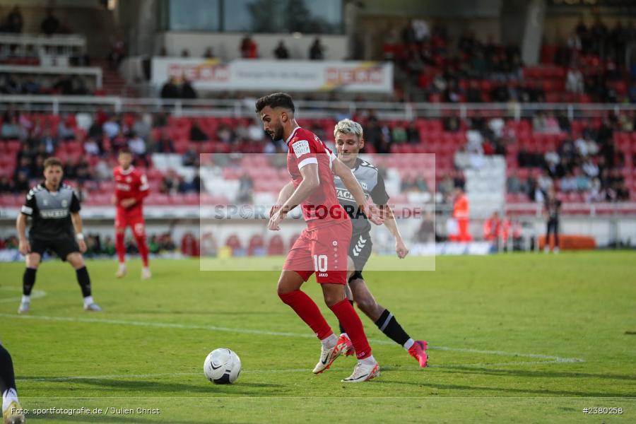 Dardan Karimani, sport, action, Würzburg, Saison 2023/2024, SVW, SV Wacker Burghausen, Regionalliga Bayern, Fussball, FWK, FC Würzburger Kickers, BFV, AKON Arena, 22.09.2023, 11. Spieltag - Bild-ID: 2380258 Dardan Karimani, sport, action, Würzburg, Saison 2023/2024, SVW, SV Wacker Burghausen, Regionalliga Bayern, Fussball, FWK, FC Würzburger Kickers, BFV, AKON Arena, 22.09.2023, 11. Spieltag - Bild-ID: 2380258