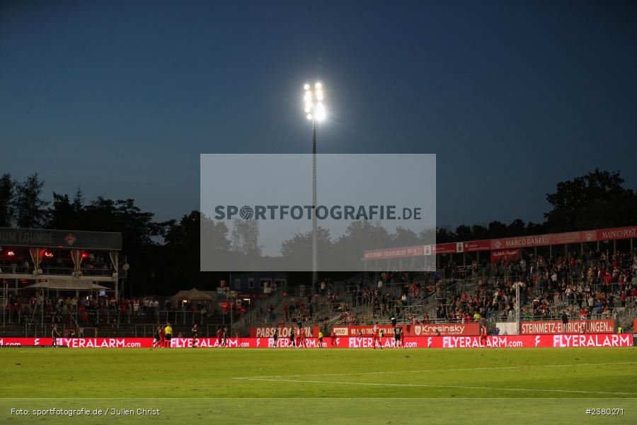 Flutlicht, Werbung, Bande, FLYERALARM, sport, action, Würzburg, Saison 2023/2024, SVW, SV Wacker Burghausen, Regionalliga Bayern, Fussball, FWK, FC Würzburger Kickers, BFV, AKON Arena, 22.09.2023, 11. Spieltag - Bild-ID: 2380271
