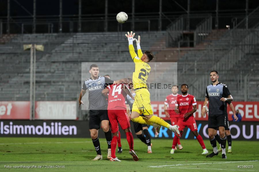 Vincent Friedsam, sport, action, Würzburg, Saison 2023/2024, SVW, SV Wacker Burghausen, Regionalliga Bayern, Fussball, FWK, FC Würzburger Kickers, BFV, AKON Arena, 22.09.2023, 11. Spieltag - Bild-ID: 2380273