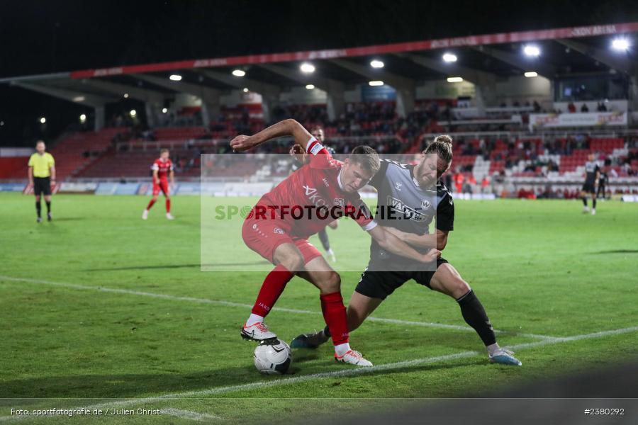 Tim Kraus, sport, action, Würzburg, Saison 2023/2024, SVW, SV Wacker Burghausen, Regionalliga Bayern, Fussball, FWK, FC Würzburger Kickers, BFV, AKON Arena, 22.09.2023, 11. Spieltag - Bild-ID: 2380292