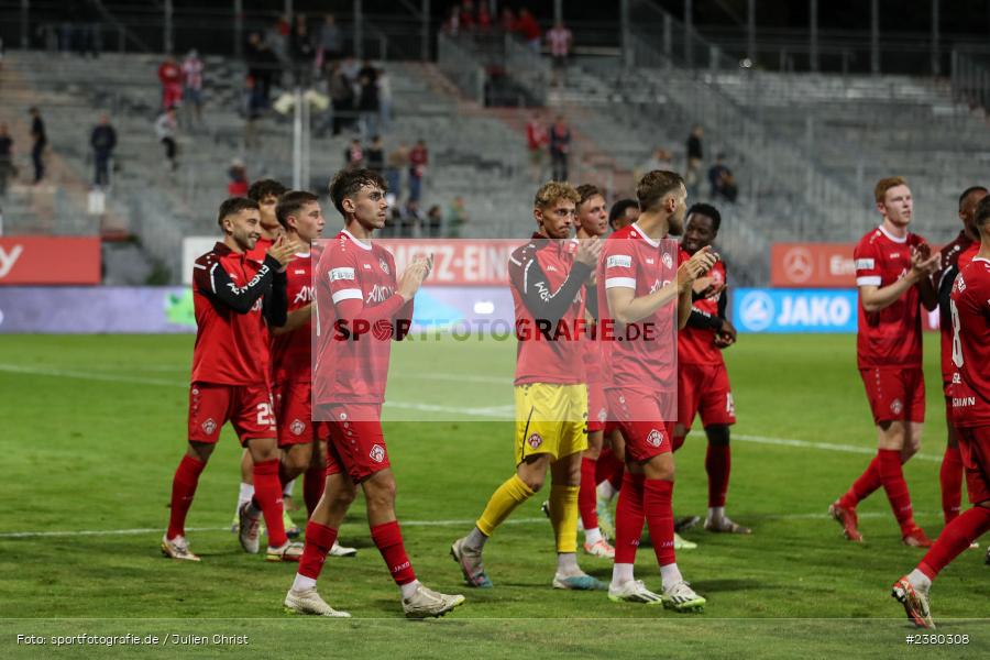 sport, action, Würzburg, Saison 2023/2024, SVW, SV Wacker Burghausen, Regionalliga Bayern, Fussball, FWK, FC Würzburger Kickers, BFV, AKON Arena, 22.09.2023, 11. Spieltag - Bild-ID: 2380308