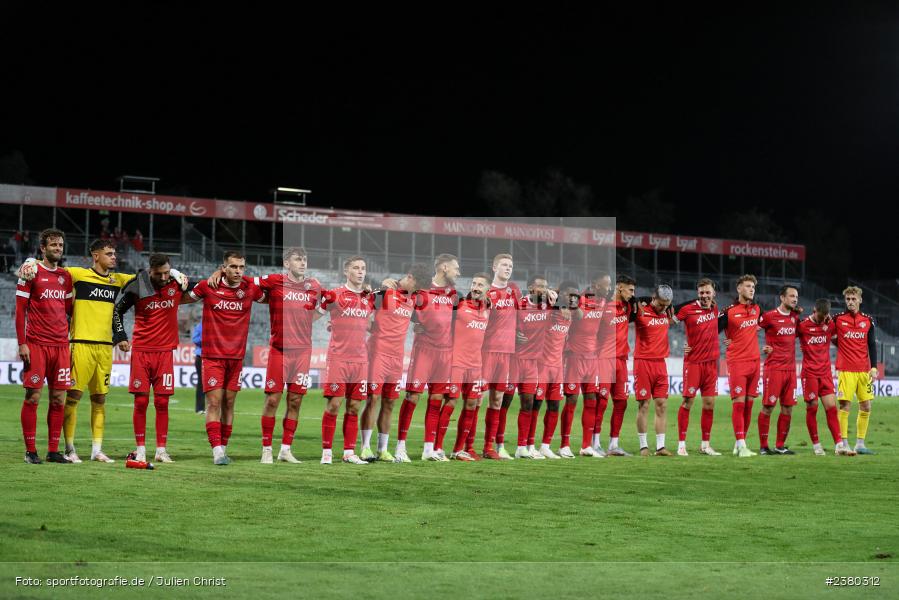 sport, action, Würzburg, Saison 2023/2024, SVW, SV Wacker Burghausen, Regionalliga Bayern, Fussball, FWK, FC Würzburger Kickers, BFV, AKON Arena, 22.09.2023, 11. Spieltag - Bild-ID: 2380312