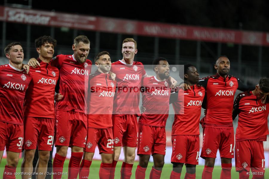 sport, action, Würzburg, Saison 2023/2024, SVW, SV Wacker Burghausen, Regionalliga Bayern, Fussball, FWK, FC Würzburger Kickers, BFV, AKON Arena, 22.09.2023, 11. Spieltag - Bild-ID: 2380323