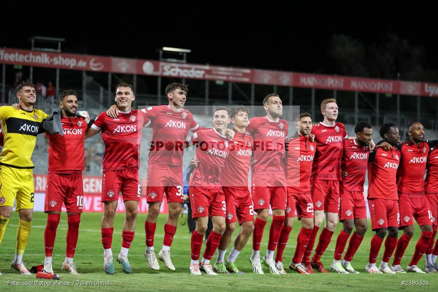 sport, action, Würzburg, Saison 2023/2024, SVW, SV Wacker Burghausen, Regionalliga Bayern, Fussball, FWK, FC Würzburger Kickers, BFV, AKON Arena, 22.09.2023, 11. Spieltag - Bild-ID: 2380326