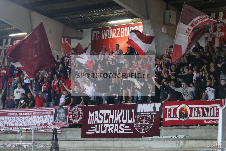 sport, action, Würzburg, Saison 2023/2024, SVW, SV Wacker Burghausen, Regionalliga Bayern, Fussball, FWK, FC Würzburger Kickers, BFV, AKON Arena, 22.09.2023, 11. Spieltag - Bild-ID: 2380331