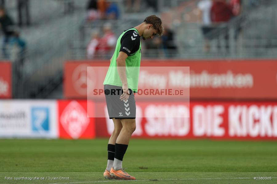 Jasper Maljojoki, sport, action, Würzburg, Saison 2023/2024, SVW, SV Wacker Burghausen, Regionalliga Bayern, Fussball, FWK, FC Würzburger Kickers, BFV, AKON Arena, 22.09.2023, 11. Spieltag - Bild-ID: 2380365