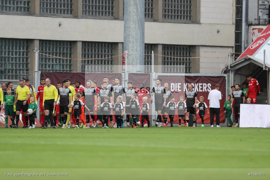 sport, action, Würzburg, Saison 2023/2024, SVW, SV Wacker Burghausen, Regionalliga Bayern, Fussball, FWK, FC Würzburger Kickers, BFV, AKON Arena, 22.09.2023, 11. Spieltag - Bild-ID: 2380371