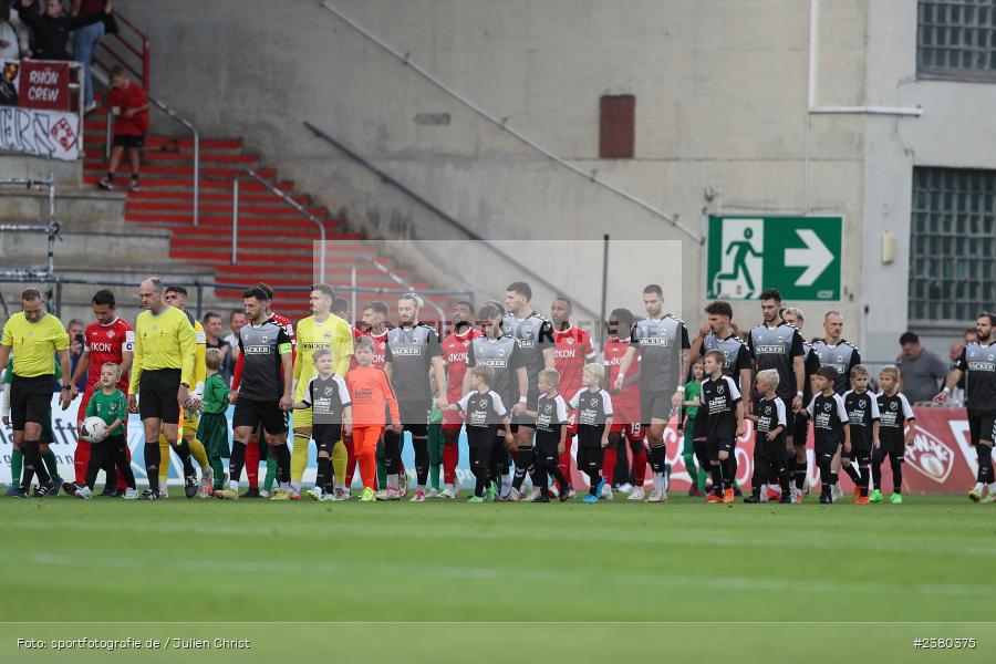 sport, action, Würzburg, Saison 2023/2024, SVW, SV Wacker Burghausen, Regionalliga Bayern, Fussball, FWK, FC Würzburger Kickers, BFV, AKON Arena, 22.09.2023, 11. Spieltag - Bild-ID: 2380375