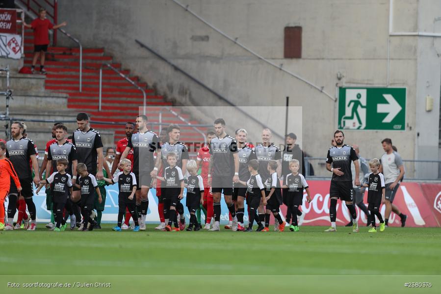 sport, action, Würzburg, Saison 2023/2024, SVW, SV Wacker Burghausen, Regionalliga Bayern, Fussball, FWK, FC Würzburger Kickers, BFV, AKON Arena, 22.09.2023, 11. Spieltag - Bild-ID: 2380376