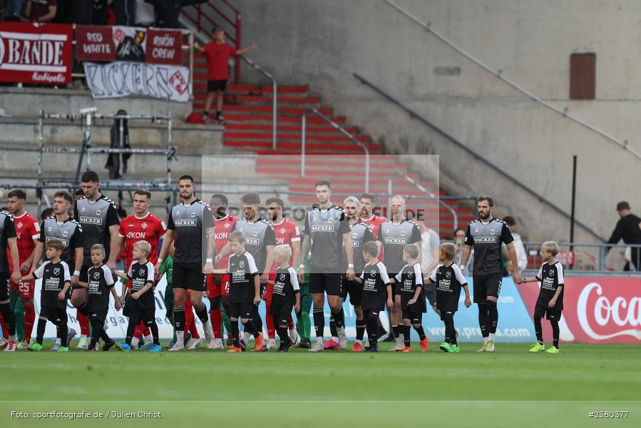 sport, action, Würzburg, Saison 2023/2024, SVW, SV Wacker Burghausen, Regionalliga Bayern, Fussball, FWK, FC Würzburger Kickers, BFV, AKON Arena, 22.09.2023, 11. Spieltag - Bild-ID: 2380377