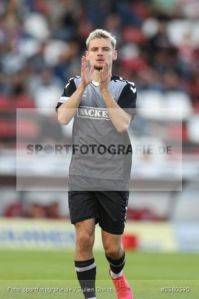 Alexander Fabian Bazdrigiannis, sport, action, Würzburg, Saison 2023/2024, SVW, SV Wacker Burghausen, Regionalliga Bayern, Fussball, FWK, FC Würzburger Kickers, BFV, AKON Arena, 22.09.2023, 11. Spieltag - Bild-ID: 2380390