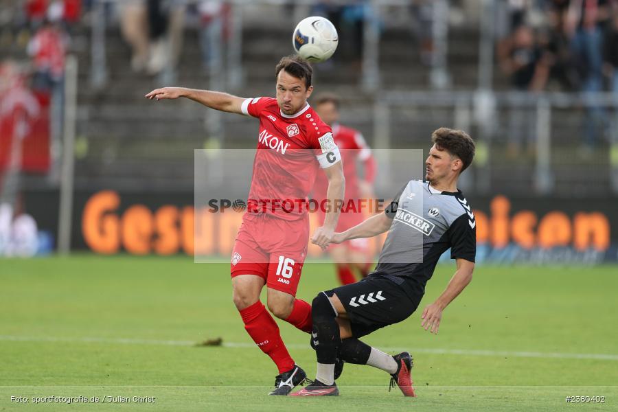 Peter Kurzweg, sport, action, Würzburg, Saison 2023/2024, SVW, SV Wacker Burghausen, Regionalliga Bayern, Fussball, FWK, FC Würzburger Kickers, BFV, AKON Arena, 22.09.2023, 11. Spieltag - Bild-ID: 2380402