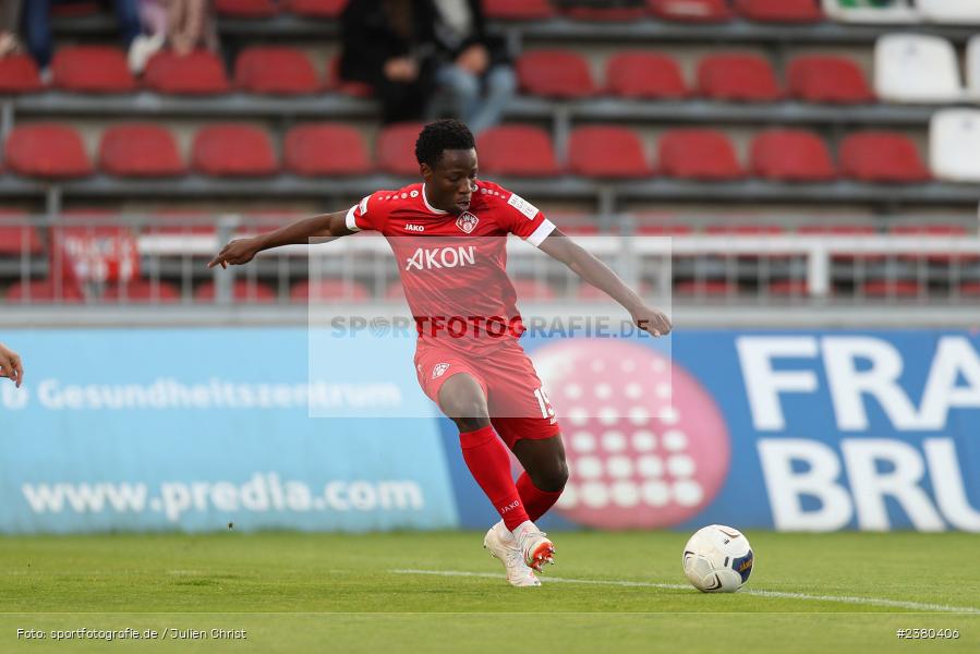Benjika Caciel, sport, action, Würzburg, Saison 2023/2024, SVW, SV Wacker Burghausen, Regionalliga Bayern, Fussball, FWK, FC Würzburger Kickers, BFV, AKON Arena, 22.09.2023, 11. Spieltag - Bild-ID: 2380406