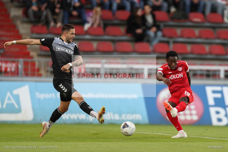 Benjika Caciel, sport, action, Würzburg, Saison 2023/2024, SVW, SV Wacker Burghausen, Regionalliga Bayern, Fussball, FWK, FC Würzburger Kickers, BFV, AKON Arena, 22.09.2023, 11. Spieltag - Bild-ID: 2380407