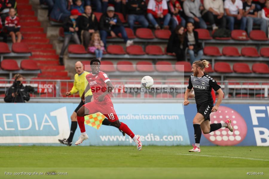 Benjika Caciel, sport, action, Würzburg, Saison 2023/2024, SVW, SV Wacker Burghausen, Regionalliga Bayern, Fussball, FWK, FC Würzburger Kickers, BFV, AKON Arena, 22.09.2023, 11. Spieltag - Bild-ID: 2380418