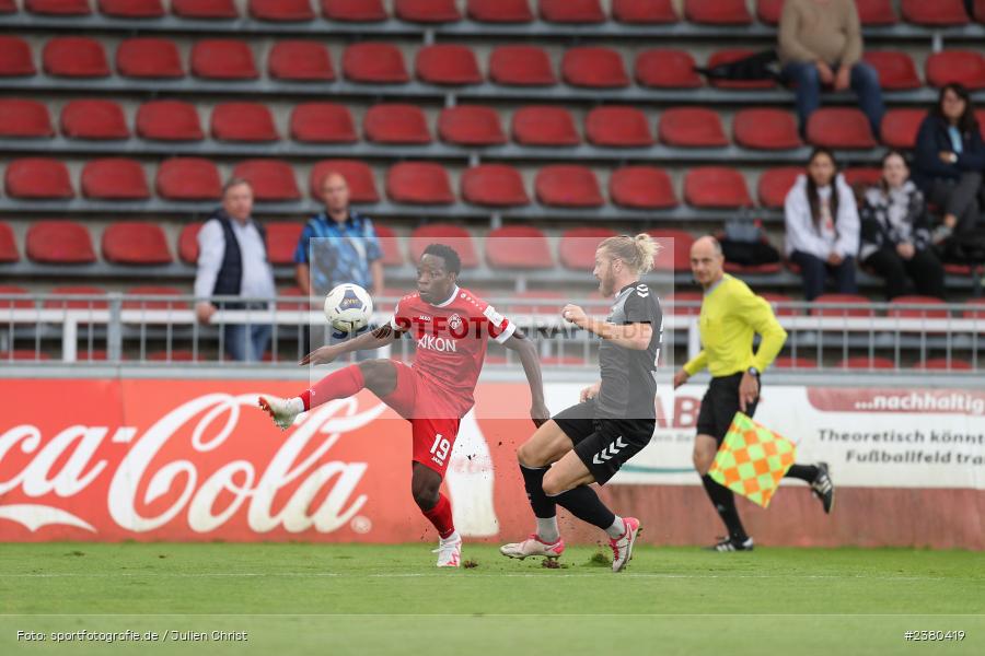 Benjika Caciel, sport, action, Würzburg, Saison 2023/2024, SVW, SV Wacker Burghausen, Regionalliga Bayern, Fussball, FWK, FC Würzburger Kickers, BFV, AKON Arena, 22.09.2023, 11. Spieltag - Bild-ID: 2380419