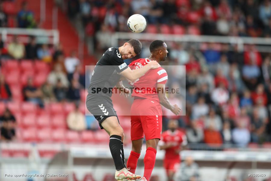 Viktor Miftaraj, sport, action, Würzburg, Saison 2023/2024, SVW, SV Wacker Burghausen, Regionalliga Bayern, Fussball, FWK, FC Würzburger Kickers, BFV, AKON Arena, 22.09.2023, 11. Spieltag - Bild-ID: 2380429