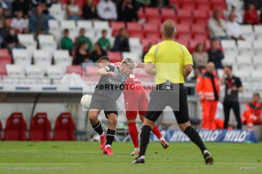 Alexander Fabian Bazdrigiannis, sport, action, Würzburg, Saison 2023/2024, SVW, SV Wacker Burghausen, Regionalliga Bayern, Fussball, FWK, FC Würzburger Kickers, BFV, AKON Arena, 22.09.2023, 11. Spieltag - Bild-ID: 2380433