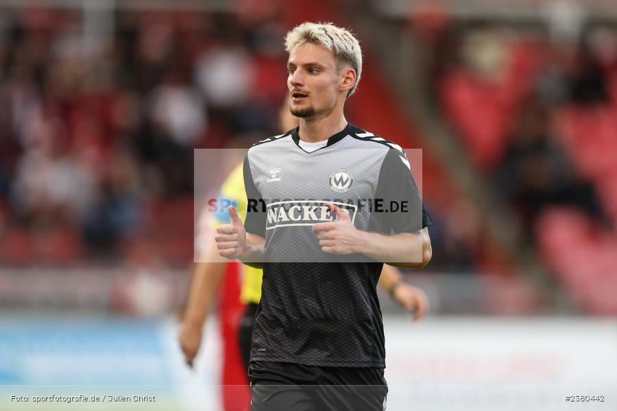 Alexander Fabian Bazdrigiannis, sport, action, Würzburg, Saison 2023/2024, SVW, SV Wacker Burghausen, Regionalliga Bayern, Fussball, FWK, FC Würzburger Kickers, BFV, AKON Arena, 22.09.2023, 11. Spieltag - Bild-ID: 2380442