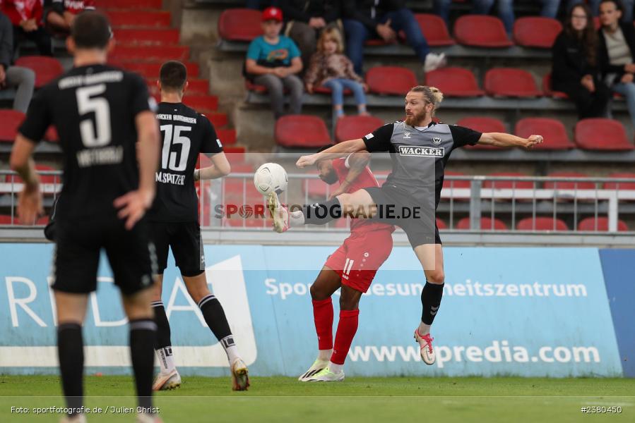 Moritz Sommerauer, sport, action, Würzburg, Saison 2023/2024, SVW, SV Wacker Burghausen, Regionalliga Bayern, Fussball, FWK, FC Würzburger Kickers, BFV, AKON Arena, 22.09.2023, 11. Spieltag - Bild-ID: 2380450
