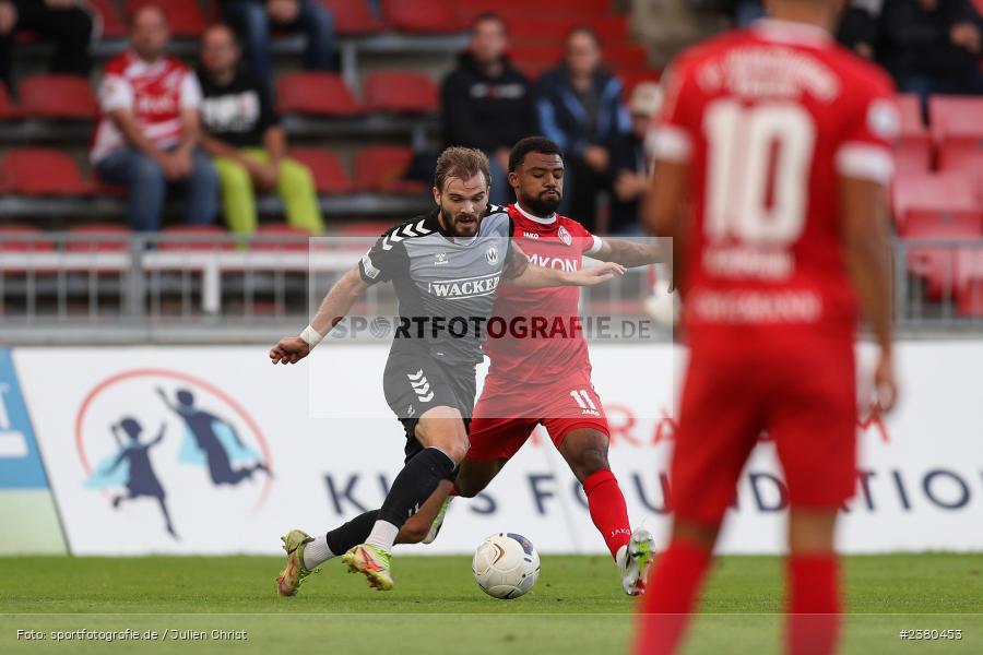 Felix Bachschmid, sport, action, Würzburg, Saison 2023/2024, SVW, SV Wacker Burghausen, Regionalliga Bayern, Fussball, FWK, FC Würzburger Kickers, BFV, AKON Arena, 22.09.2023, 11. Spieltag - Bild-ID: 2380453