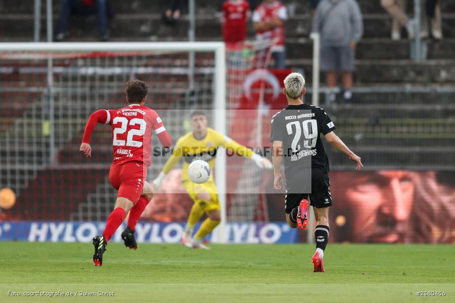 Alexander Fabian Bazdrigiannis, sport, action, Würzburg, Saison 2023/2024, SVW, SV Wacker Burghausen, Regionalliga Bayern, Fussball, FWK, FC Würzburger Kickers, BFV, AKON Arena, 22.09.2023, 11. Spieltag - Bild-ID: 2380456