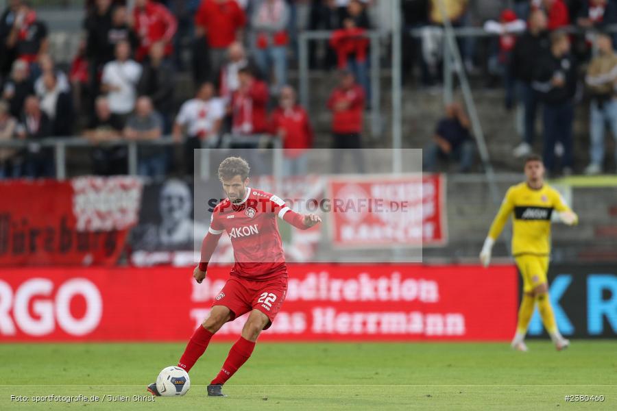 Daniel Hägele, sport, action, Würzburg, Saison 2023/2024, SVW, SV Wacker Burghausen, Regionalliga Bayern, Fussball, FWK, FC Würzburger Kickers, BFV, AKON Arena, 22.09.2023, 11. Spieltag - Bild-ID: 2380460