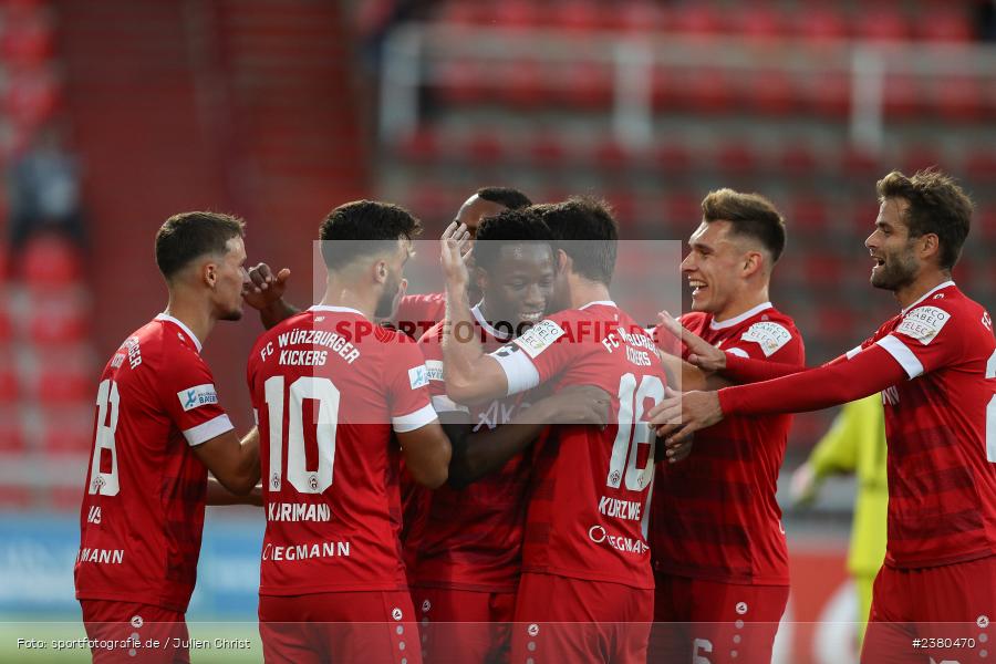 sport, action, Würzburg, Saison 2023/2024, SVW, SV Wacker Burghausen, Regionalliga Bayern, Fussball, FWK, FC Würzburger Kickers, BFV, AKON Arena, 22.09.2023, 11. Spieltag - Bild-ID: 2380470