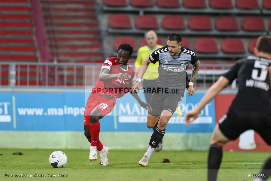 Benjika Caciel, sport, action, Würzburg, Saison 2023/2024, SVW, SV Wacker Burghausen, Regionalliga Bayern, Fussball, FWK, FC Würzburger Kickers, BFV, AKON Arena, 22.09.2023, 11. Spieltag - Bild-ID: 2380508