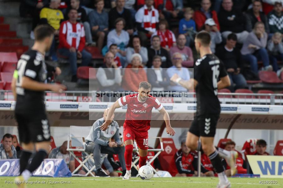 Dardan Karimani, sport, action, Würzburg, Saison 2023/2024, SVW, SV Wacker Burghausen, Regionalliga Bayern, Fussball, FWK, FC Würzburger Kickers, BFV, AKON Arena, 22.09.2023, 11. Spieltag - Bild-ID: 2380530 Dardan Karimani, sport, action, Würzburg, Saison 2023/2024, SVW, SV Wacker Burghausen, Regionalliga Bayern, Fussball, FWK, FC Würzburger Kickers, BFV, AKON Arena, 22.09.2023, 11. Spieltag - Bild-ID: 2380530