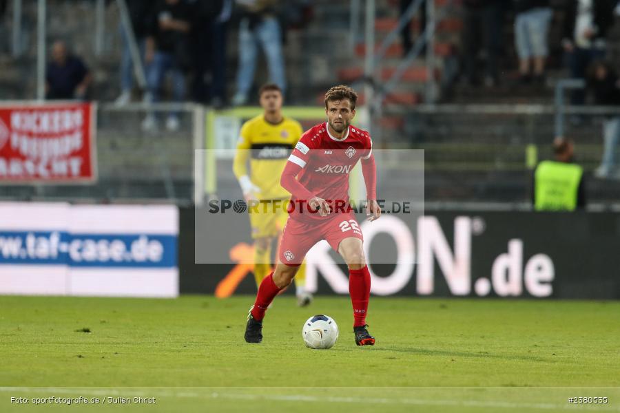 Daniel Hägele, sport, action, Würzburg, Saison 2023/2024, SVW, SV Wacker Burghausen, Regionalliga Bayern, Fussball, FWK, FC Würzburger Kickers, BFV, AKON Arena, 22.09.2023, 11. Spieltag - Bild-ID: 2380535