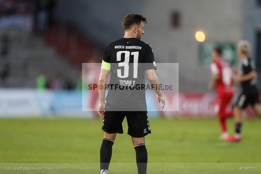 Christoph Schulz, sport, action, Würzburg, Saison 2023/2024, SVW, SV Wacker Burghausen, Regionalliga Bayern, Fussball, FWK, FC Würzburger Kickers, BFV, AKON Arena, 22.09.2023, 11. Spieltag - Bild-ID: 2380551