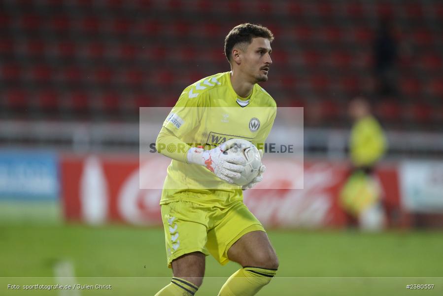 Markus Schöller, sport, action, Würzburg, Saison 2023/2024, SVW, SV Wacker Burghausen, Regionalliga Bayern, Fussball, FWK, FC Würzburger Kickers, BFV, AKON Arena, 22.09.2023, 11. Spieltag - Bild-ID: 2380557