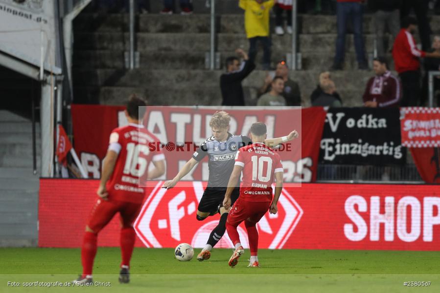 Jasper Maljojoki, sport, action, Würzburg, Saison 2023/2024, SVW, SV Wacker Burghausen, Regionalliga Bayern, Fussball, FWK, FC Würzburger Kickers, BFV, AKON Arena, 22.09.2023, 11. Spieltag - Bild-ID: 2380567