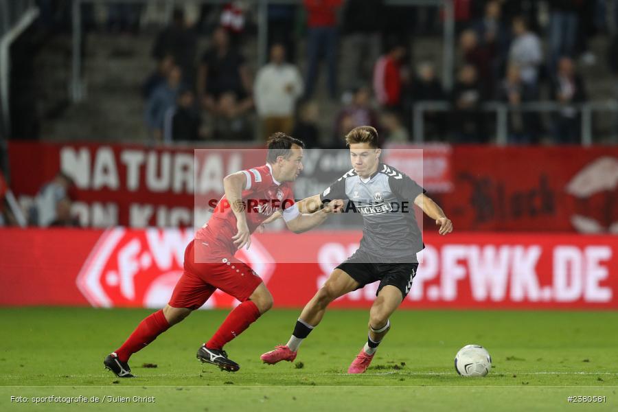 Artur Andreichyk, sport, action, Würzburg, Saison 2023/2024, SVW, SV Wacker Burghausen, Regionalliga Bayern, Fussball, FWK, FC Würzburger Kickers, BFV, AKON Arena, 22.09.2023, 11. Spieltag - Bild-ID: 2380581