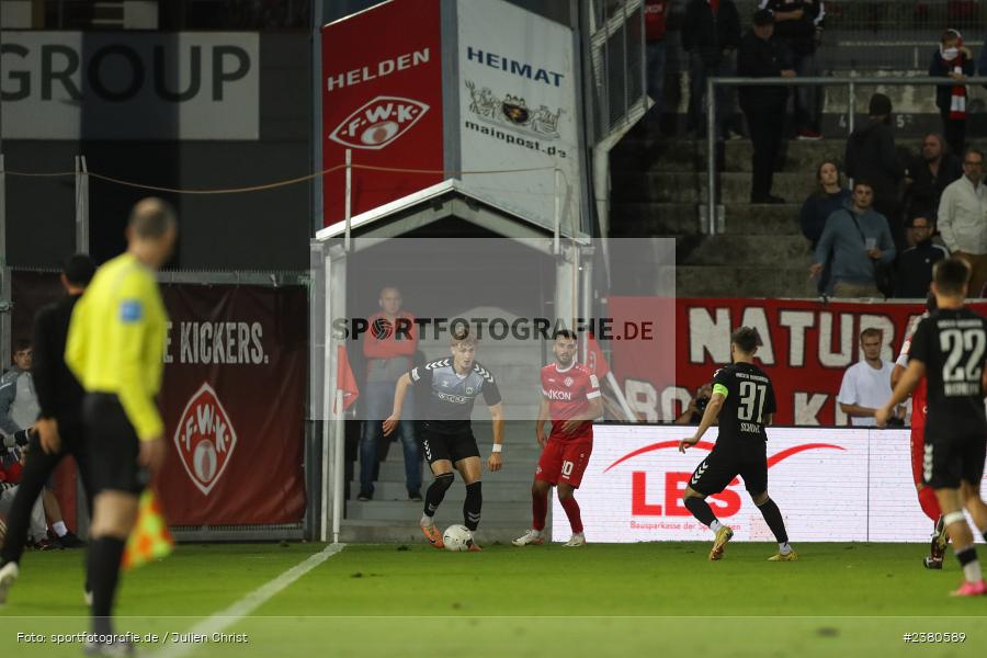 Jasper Maljojoki, sport, action, Würzburg, Saison 2023/2024, SVW, SV Wacker Burghausen, Regionalliga Bayern, Fussball, FWK, FC Würzburger Kickers, BFV, AKON Arena, 22.09.2023, 11. Spieltag - Bild-ID: 2380589