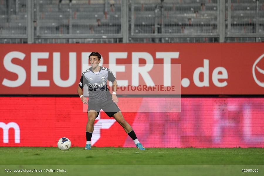 Edin Hyseni, sport, action, Würzburg, Saison 2023/2024, SVW, SV Wacker Burghausen, Regionalliga Bayern, Fussball, FWK, FC Würzburger Kickers, BFV, AKON Arena, 22.09.2023, 11. Spieltag - Bild-ID: 2380605