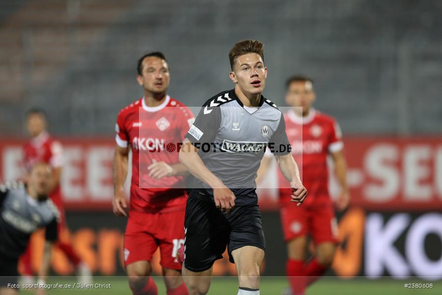 Artur Andreichyk, sport, action, Würzburg, Saison 2023/2024, SVW, SV Wacker Burghausen, Regionalliga Bayern, Fussball, FWK, FC Würzburger Kickers, BFV, AKON Arena, 22.09.2023, 11. Spieltag - Bild-ID: 2380608