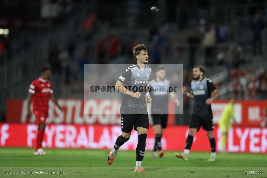 Jasper Maljojoki, sport, action, Würzburg, Saison 2023/2024, SVW, SV Wacker Burghausen, Regionalliga Bayern, Fussball, FWK, FC Würzburger Kickers, BFV, AKON Arena, 22.09.2023, 11. Spieltag - Bild-ID: 2380635