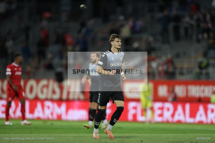 Jasper Maljojoki, sport, action, Würzburg, Saison 2023/2024, SVW, SV Wacker Burghausen, Regionalliga Bayern, Fussball, FWK, FC Würzburger Kickers, BFV, AKON Arena, 22.09.2023, 11. Spieltag - Bild-ID: 2380636