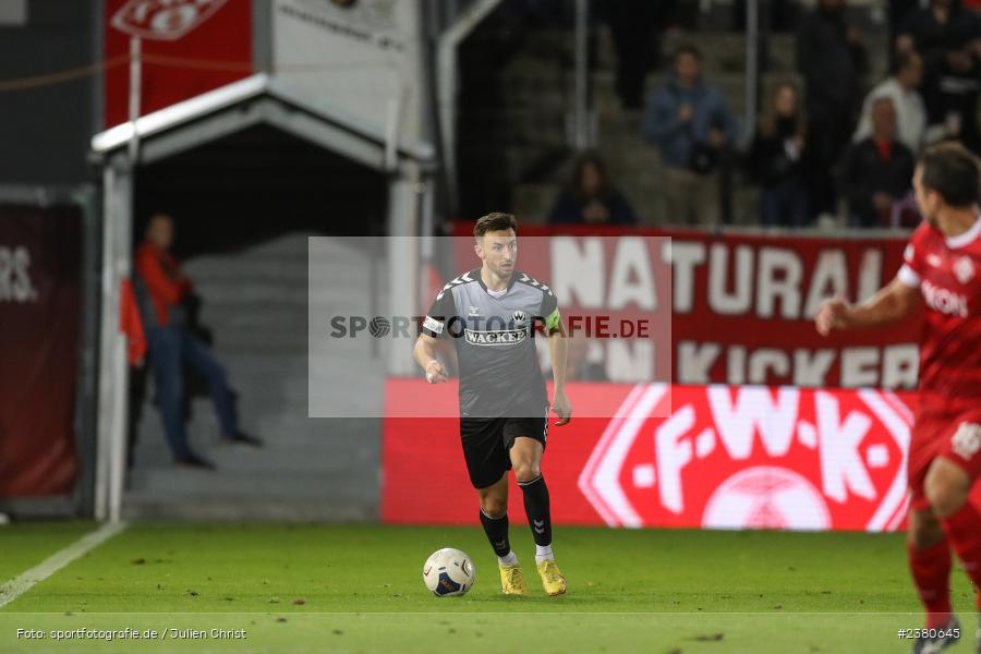 Christoph Schulz, sport, action, Würzburg, Saison 2023/2024, SVW, SV Wacker Burghausen, Regionalliga Bayern, Fussball, FWK, FC Würzburger Kickers, BFV, AKON Arena, 22.09.2023, 11. Spieltag - Bild-ID: 2380645