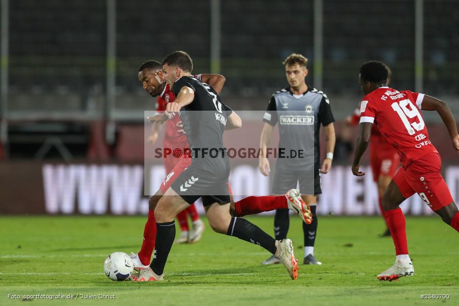 Viktor Miftaraj, sport, action, Würzburg, Saison 2023/2024, SVW, SV Wacker Burghausen, Regionalliga Bayern, Fussball, FWK, FC Würzburger Kickers, BFV, AKON Arena, 22.09.2023, 11. Spieltag - Bild-ID: 2380700
